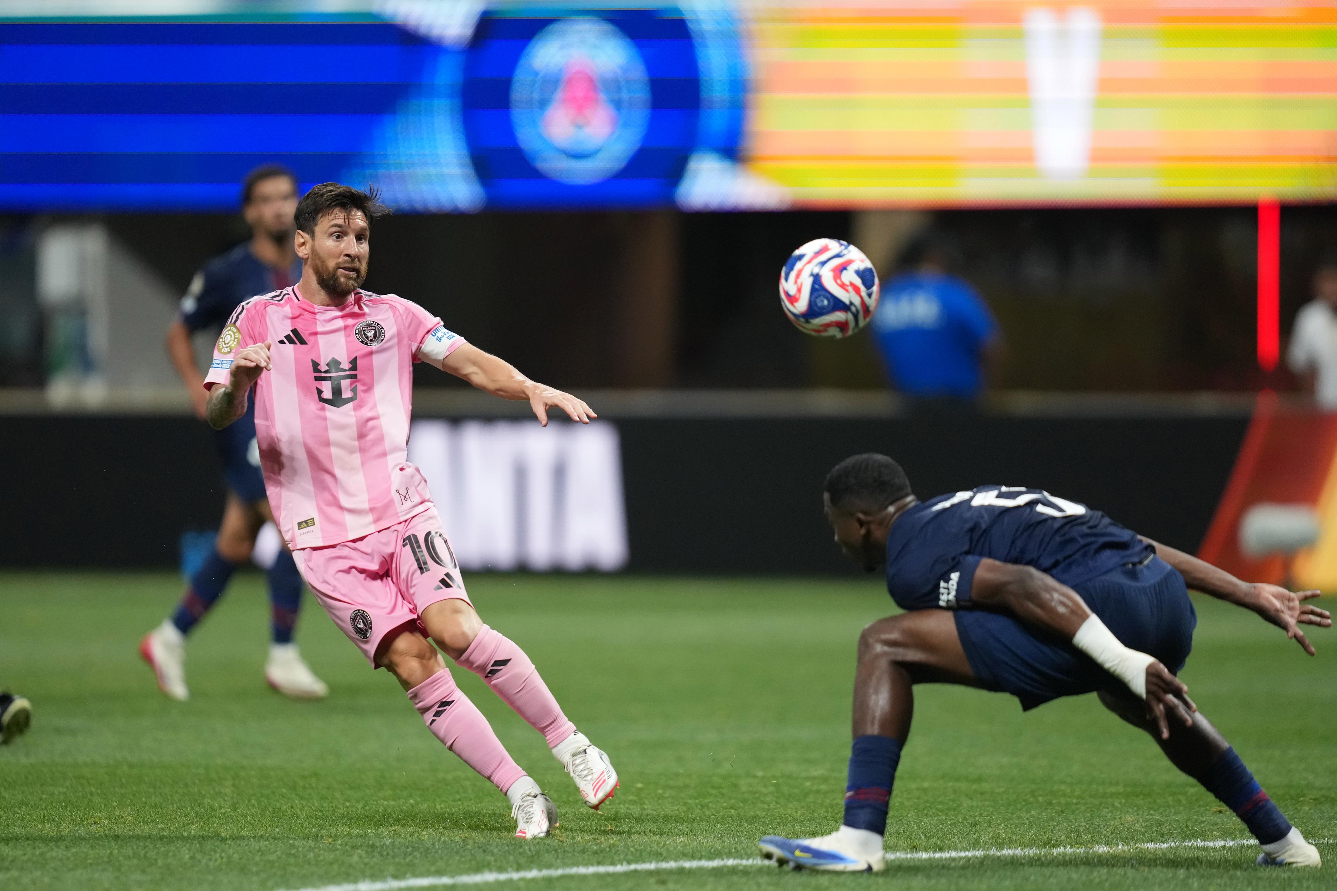 包含那不勒斯力克巴黎圣日耳曼，德布劳内扑点救主足总杯的词条