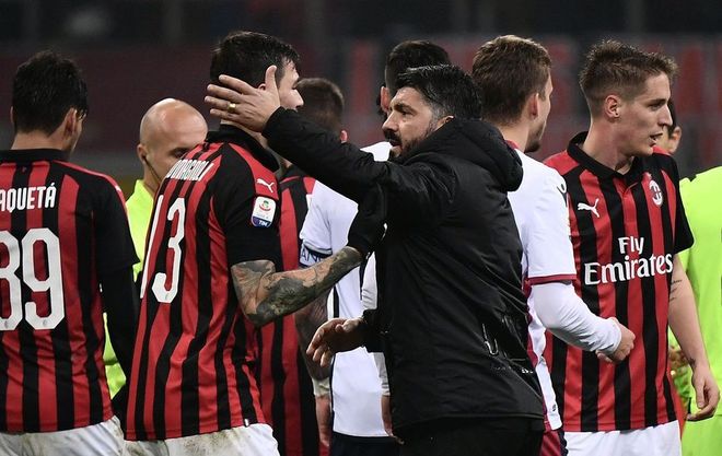 关于AC米兰险胜多特蒙德，莱万乌龙送礼世界杯的信息